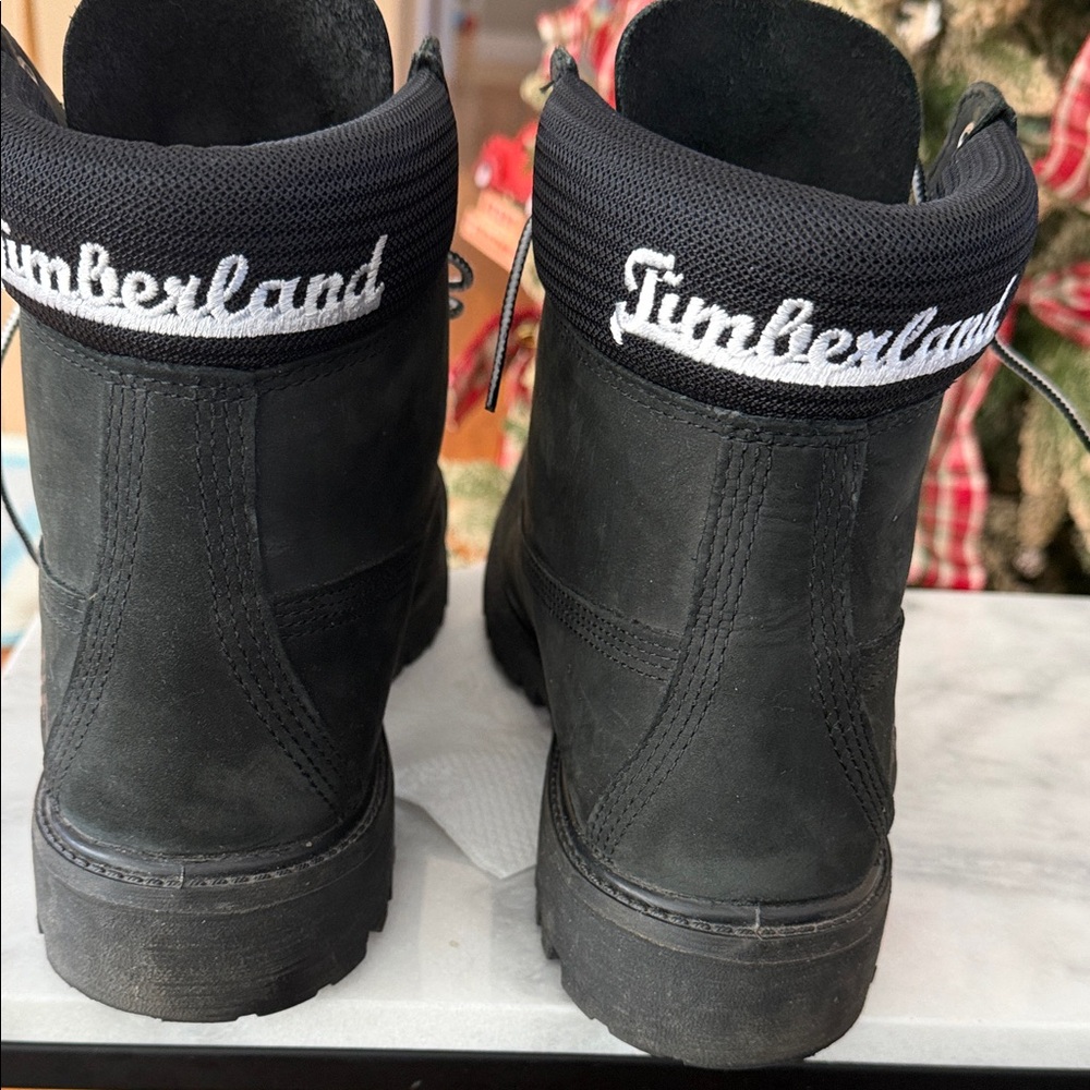 Timberland Men's Dark black with contrasting laces - Picture 2 of 7